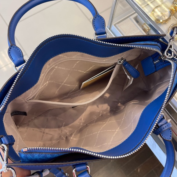 MICHAEL KORS Arden Md Top-Zip EW Leather Tote Crossbody Satchel 
Galaxy Blue
NWT - Picture 11 of 16